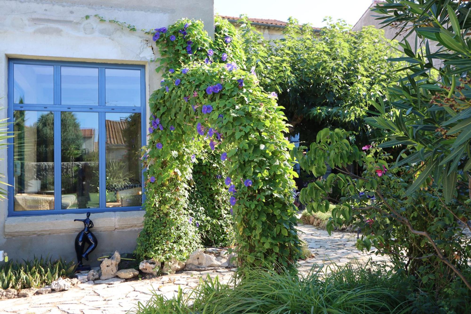 Bed and Breakfast Aux Pots Bleus Nissan-lez-Enserune Exteriér fotografie
