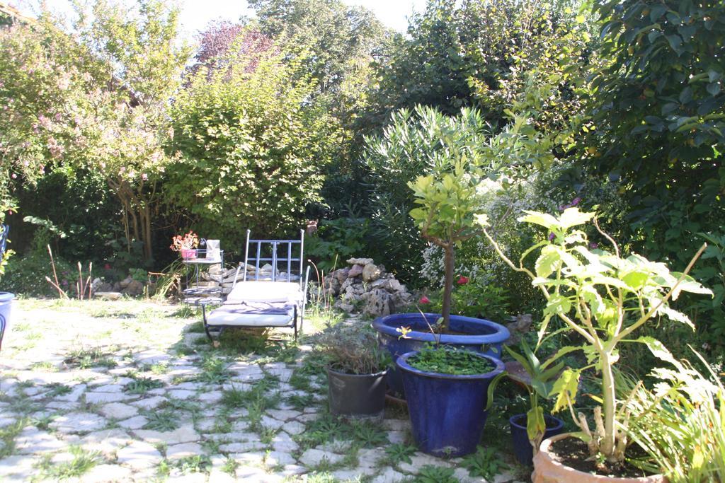 Bed and Breakfast Aux Pots Bleus Nissan-lez-Enserune Exteriér fotografie